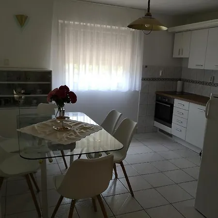 Apartment Livia Apartman - *