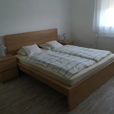 Livia - Apartment